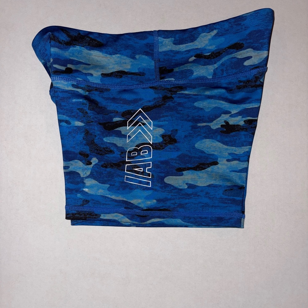 I Am Becoming IAB MFG 3 Inch  Camo Shorts Womens Size Small 6 Shorts Workout